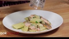 Penne salmone e funghi
