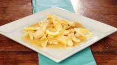 Pollo con salsa al limone