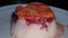 Bavarese allo yogurt e frutta