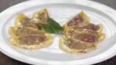Tortelli di barbe rosse