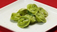 Ravioli verdi con ricotta e mortadella