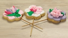 Biscotti con fiori