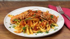 Maccheroni al ferretto con sugo di scampi