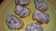 Bruschetta salsiccia e philadelphia