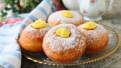 Bomboloni