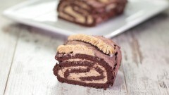 Rotolo al cioccolato con crema al cappuccino