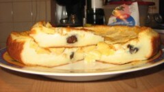 Clafoutis alle mele e prugne senza burro