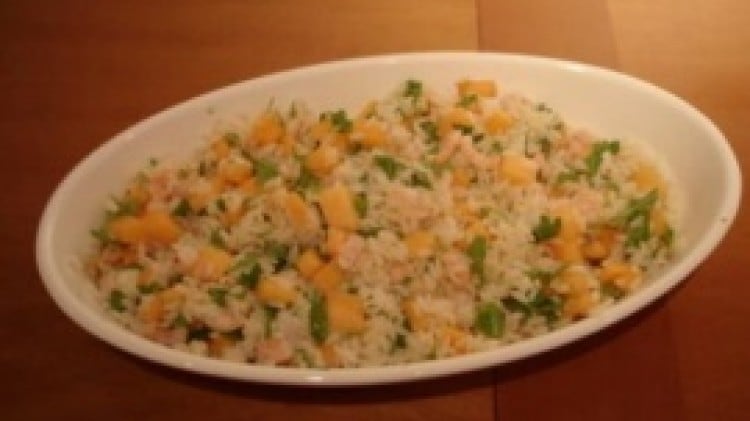 Insalata di riso gamberi, melone e rucola