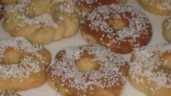 Ciambelline con miele e cannella glassate
