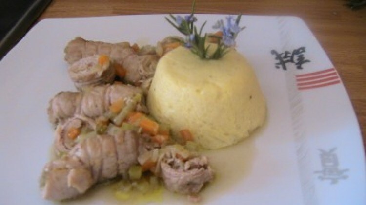 Involtini di maiale, ceci, timo e rosmarino