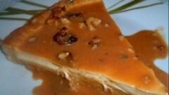 Crostata con panna cotta, caramello e noci