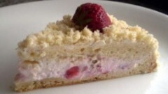 Torta mimosa alle fragole