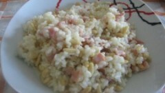 Riso con pinoli, prosciutto cotto e gorgonzola