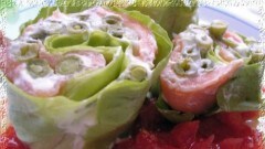 Rotolini di fagiolini e salmone