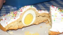 Biscotti con uovo sodo