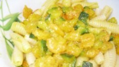 Le castellane con gamberetti e zucchine allo zafferano