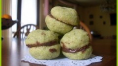 Baci di dama al pistacchio