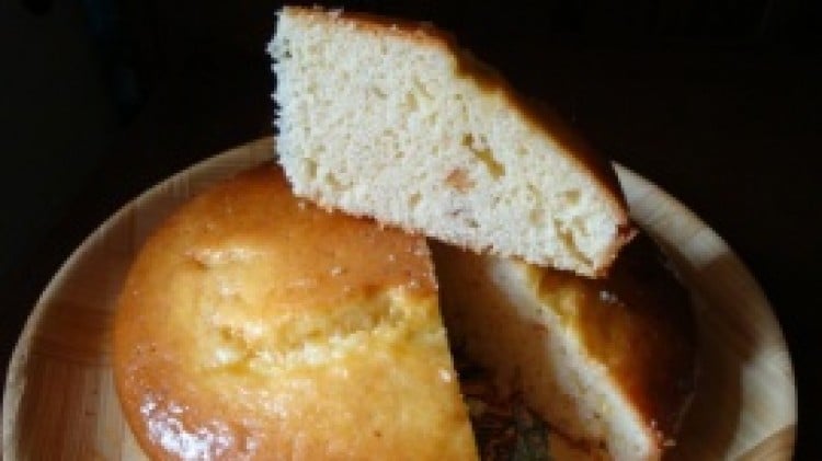 Torta soffice caramellata