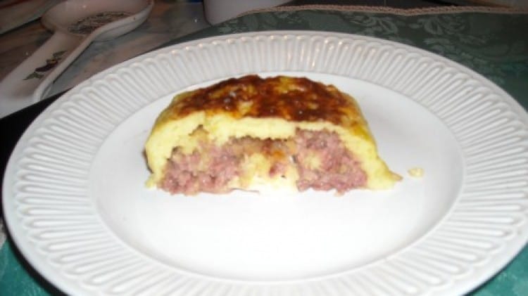 Polpettone di cotechino ripieno e vestito