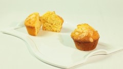 Muffins alle albicocche e mandorle tostate