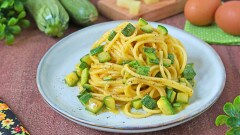Pasta alla carbonara di zucchine