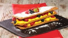 Millefoglie ai frutti di bosco