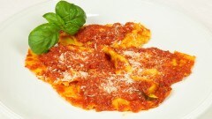 Ravioli melanzana ricotta e menta