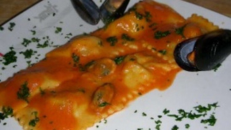Ravioli cozze e peperoni