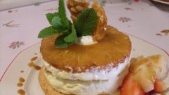 Ananas caramellato al parfait con vaniglia e zenzero