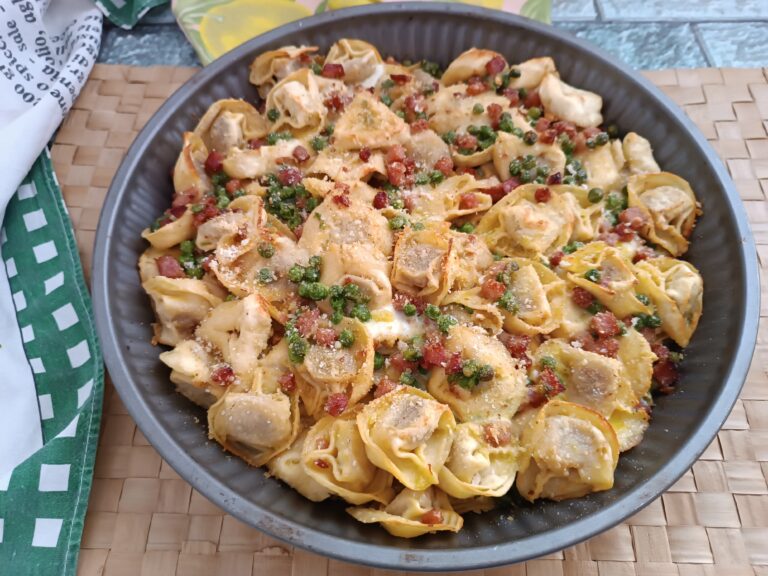 Crostata di tortellini