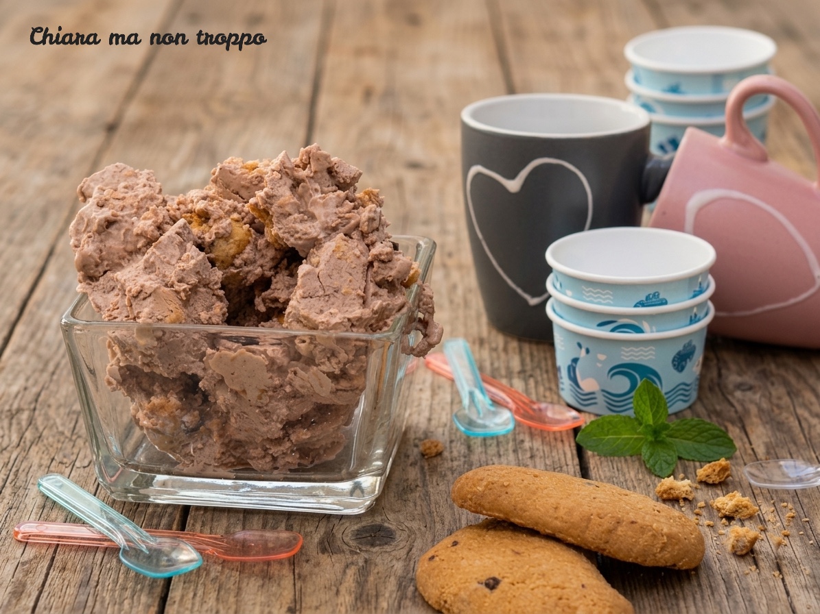 Gelato furbo al cacao e biscotti (Senza Gelatiera)