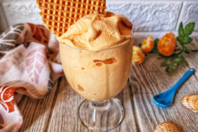 Gelato al melone in gelatiera