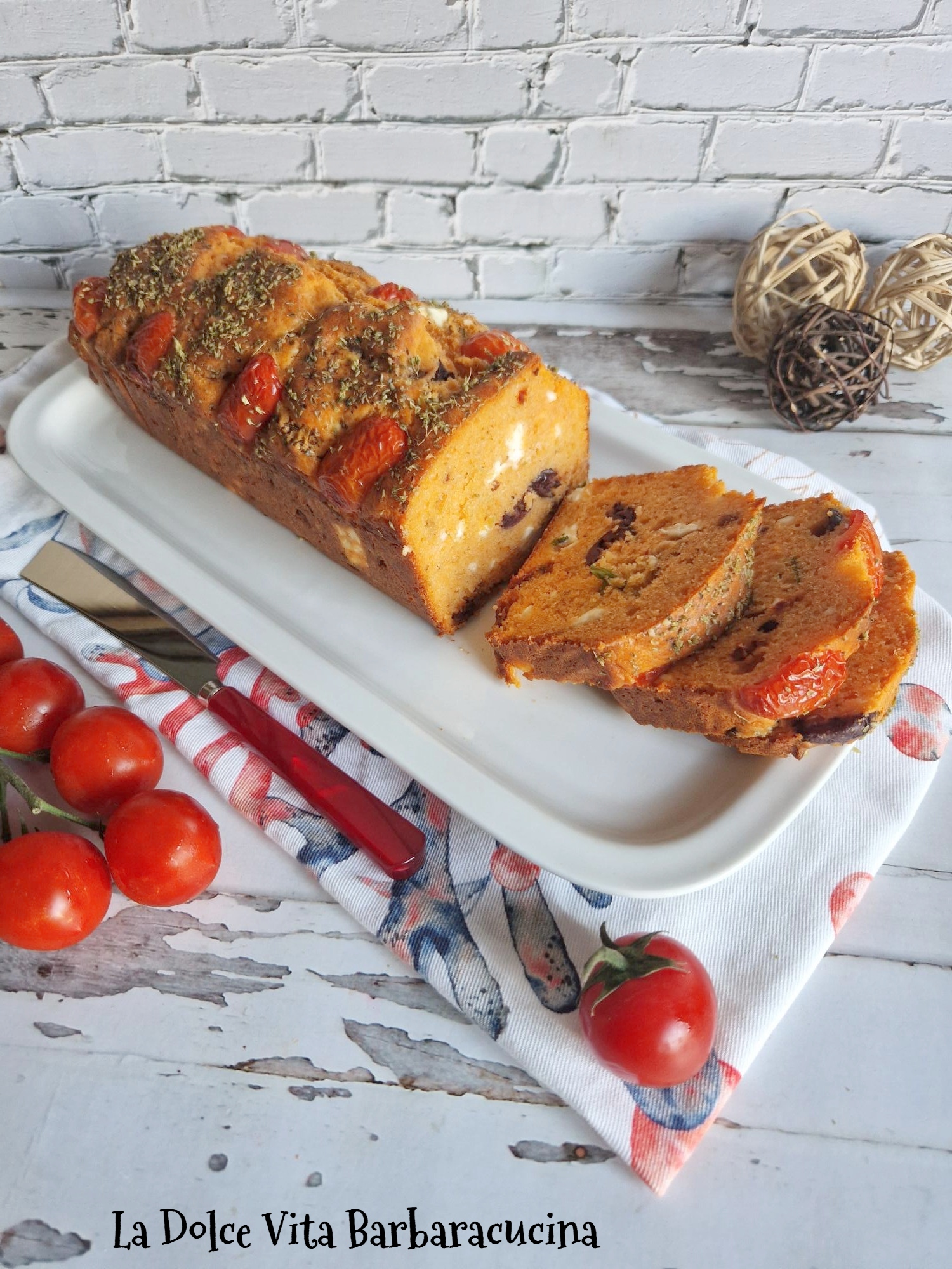 Plumcake salato ai pomodori secchi