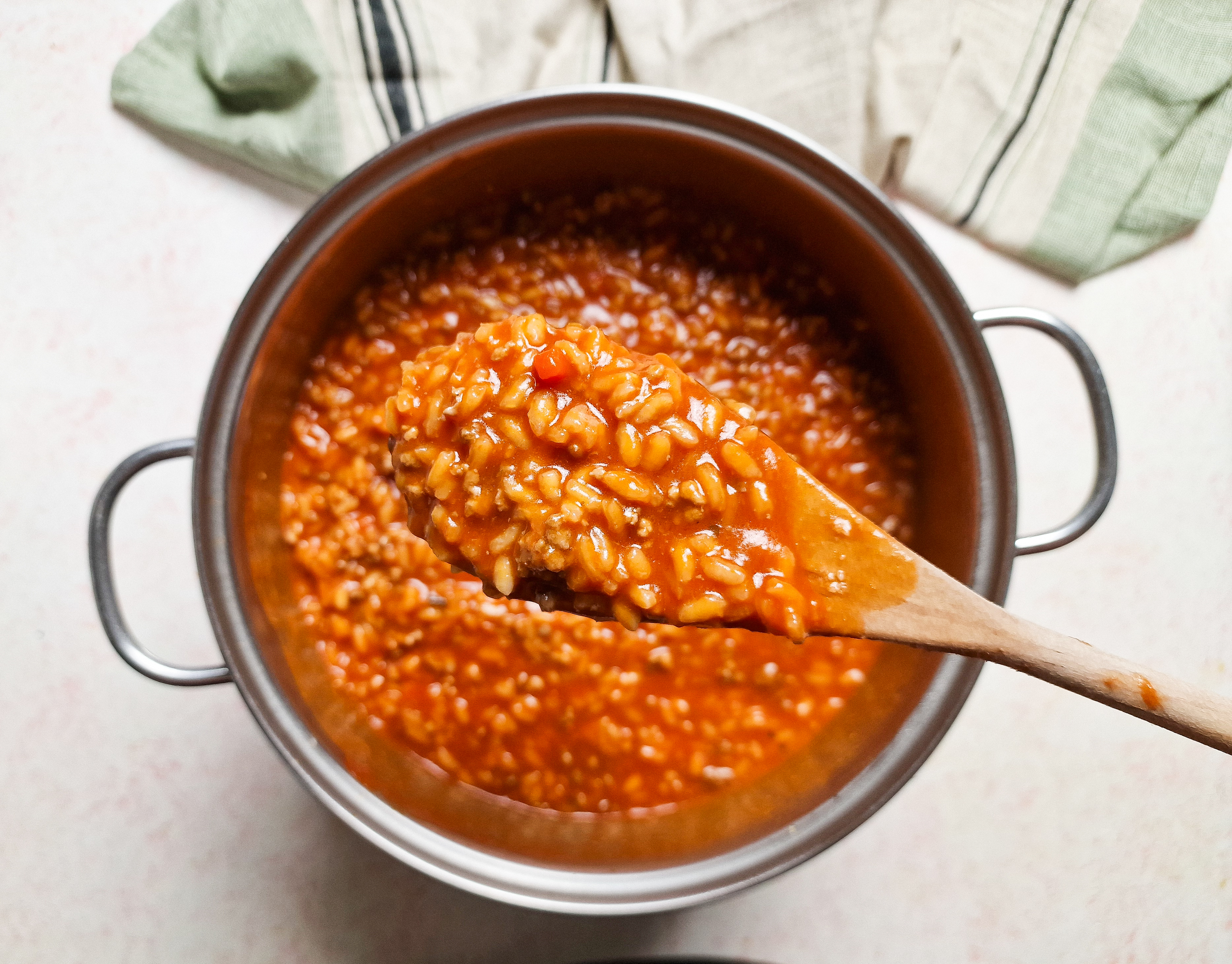 Come rimediare agli errori in cucina: trucchi per salvare le ricette