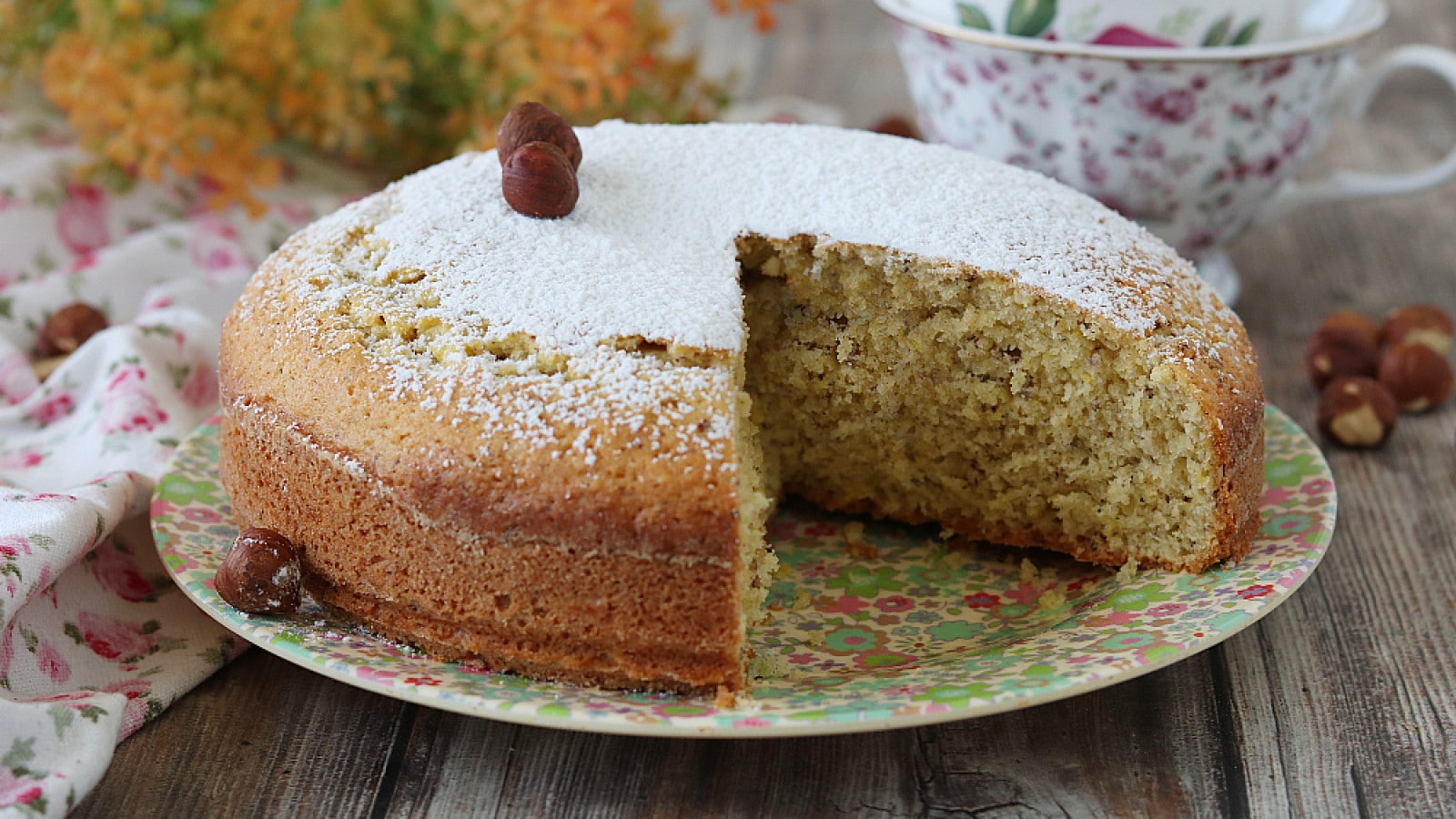 Torta di nocciole