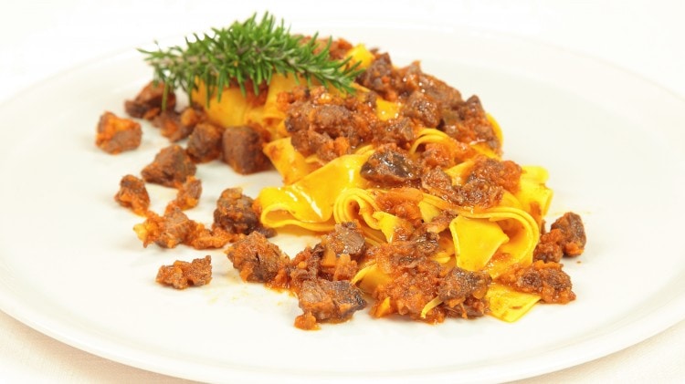 Pappardelle con lepre in salmì