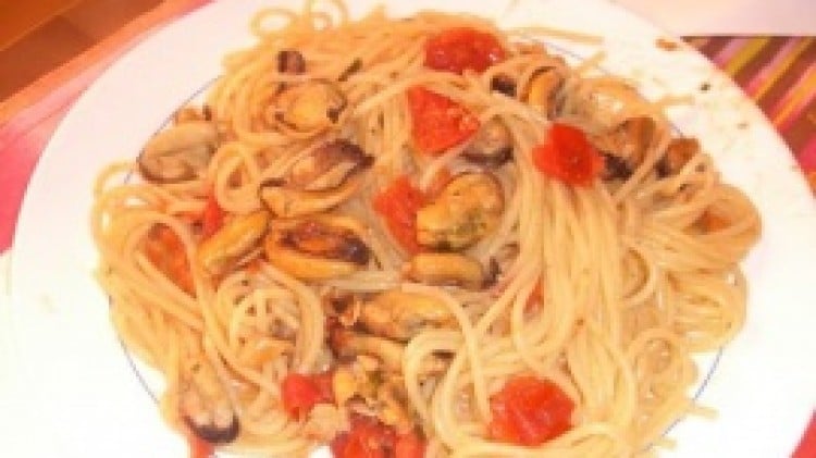 Spaghetti coi moscioli anconetani