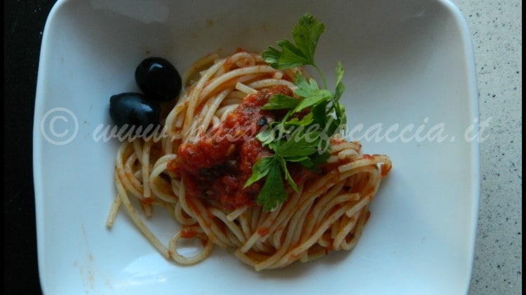 Ricetta Spaghetti Alla Pizzaiola