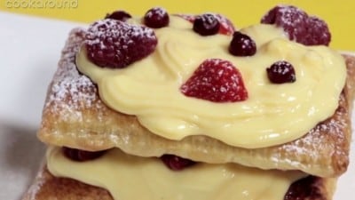 Millefoglie ai frutti di bosco