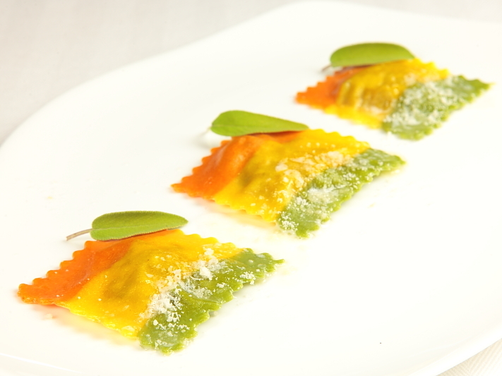 Ricetta Ravioli verdi con ricotta e mortadella Cookaround