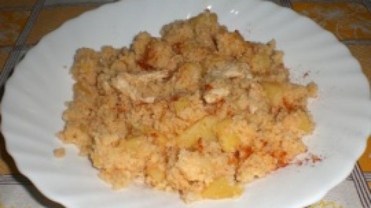 Couscous con pollo, patate e zenzero