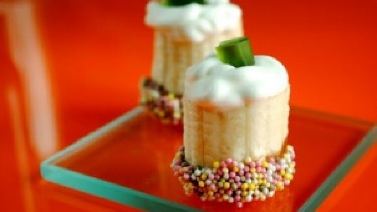 Banana split bites