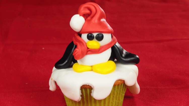 Cupcake con pinguino natalizio