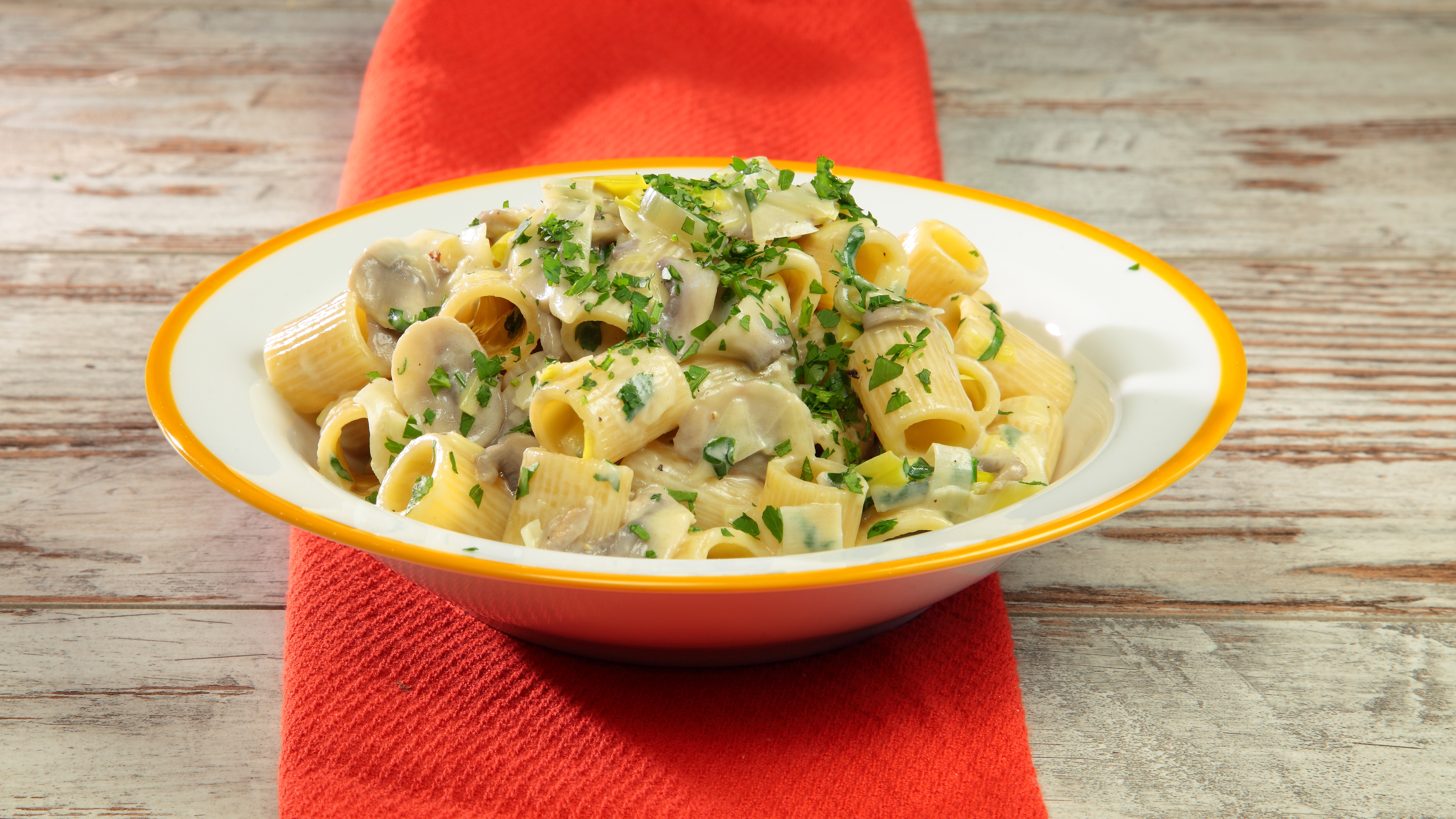 pasta con funghi e besciamella