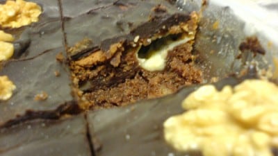 Brownies al cioccolato fondente e crema di mascarpone alla vaniglia