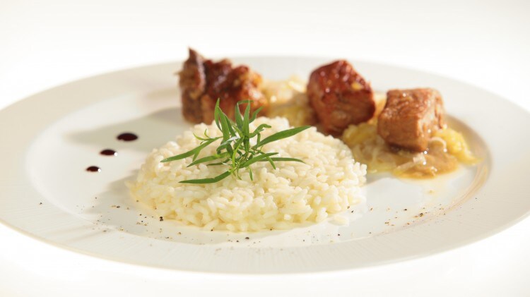 Risotto al dragoncello con maialino alla provenzale