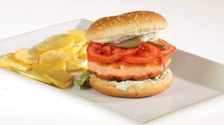 Hamburger di salmone ricetta semplice | Cookaround
