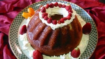 Babà panna e fragola