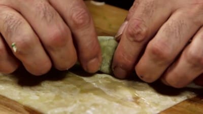 Tiropita con feta e spinaci