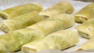 Tiropita con feta e spinaci